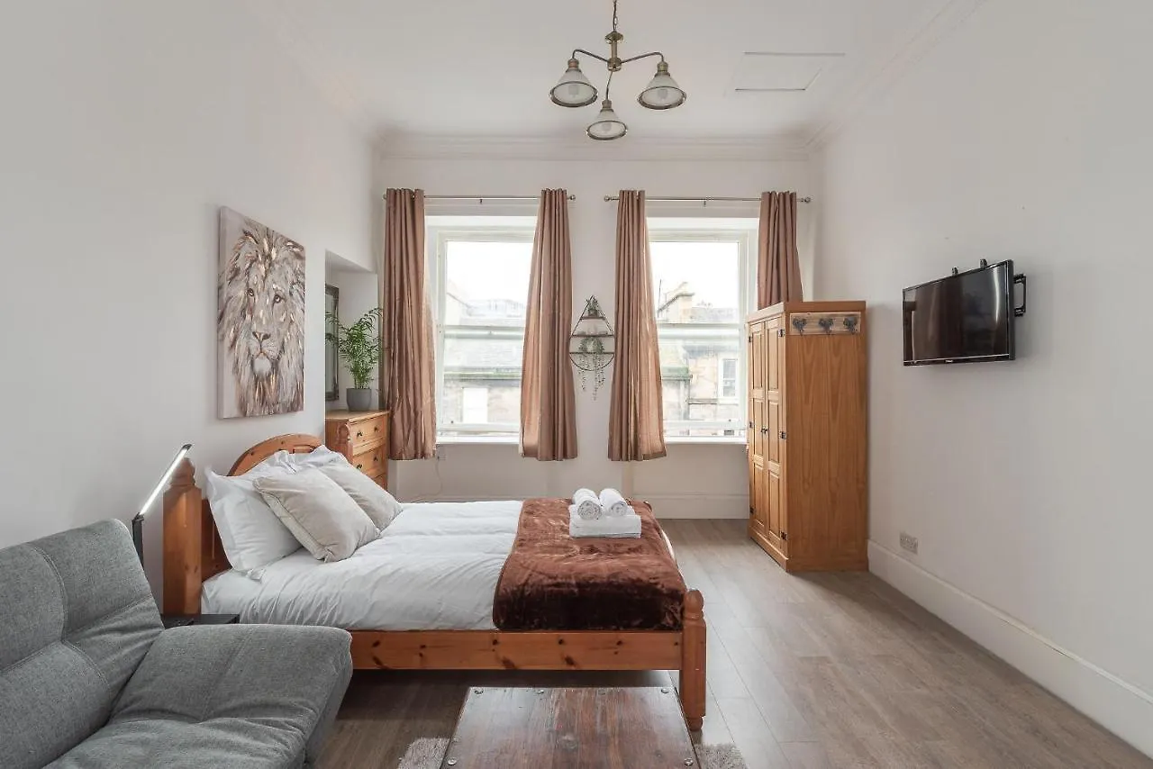 Contemporary 3 Bed City Centre Appartment - Ensuite Edinburgh United Kingdom